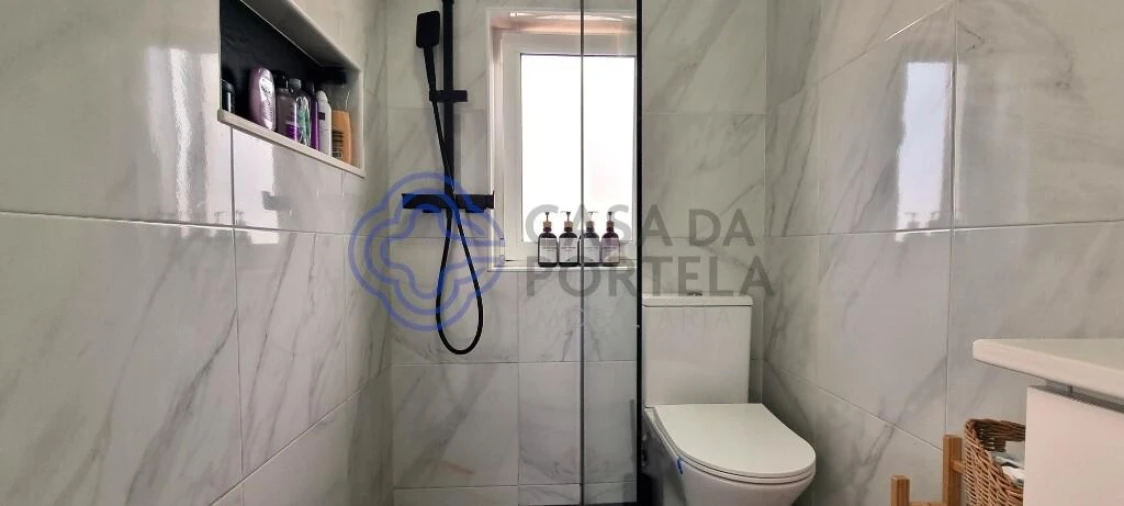 Apartamento T2 para Venda em Falagueira-Venda Nova Foto 24