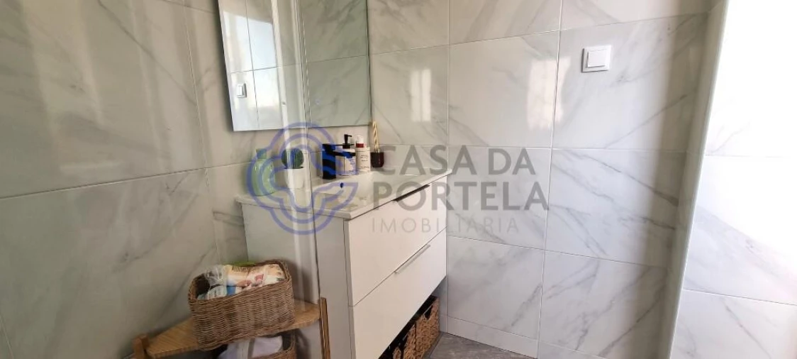 Apartamento T2 para Venda em Falagueira-Venda Nova Foto 23