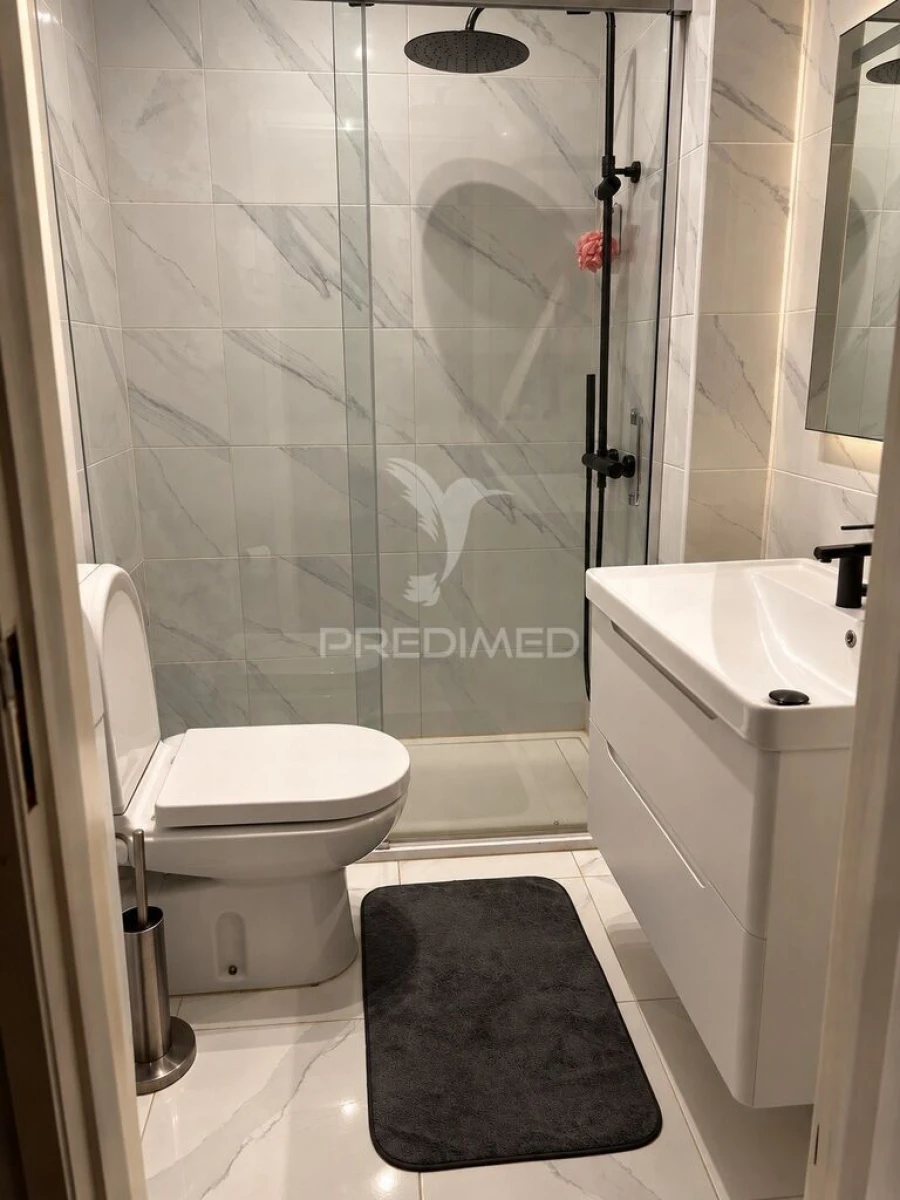Apartamento T2 para Venda em Campanhã Foto 8