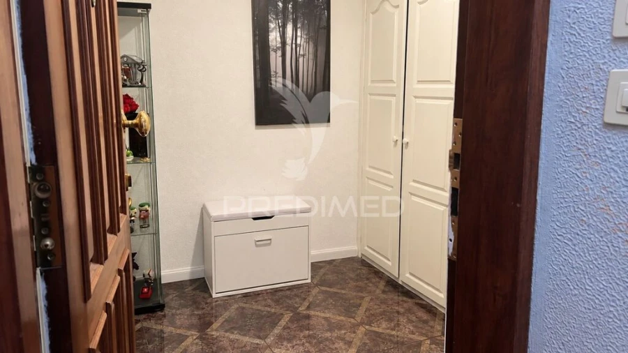 Apartamento T2 para Venda em Campanhã Foto 2