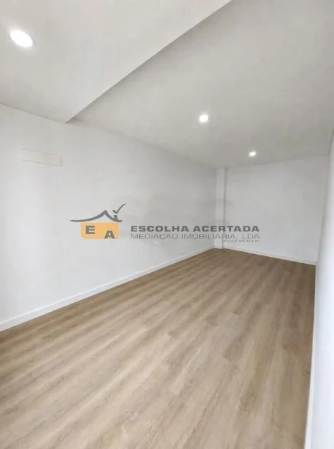 Moradia T3 para Venda em Mafamude e Vilar do Paraíso