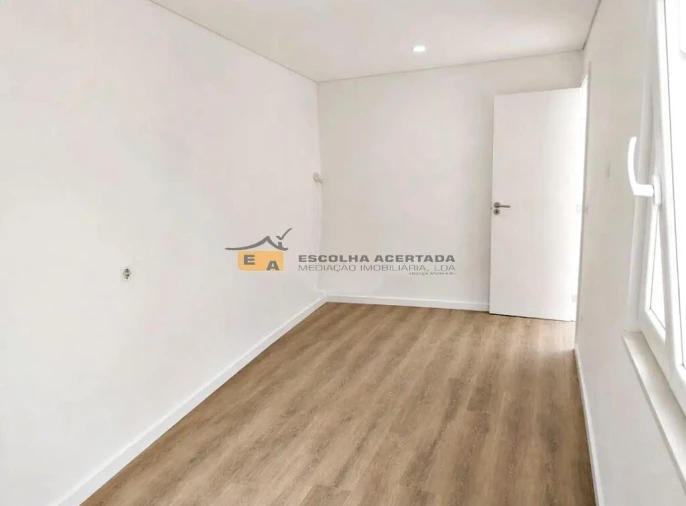 Moradia T3 para Venda em Mafamude e Vilar do Paraíso Foto 4