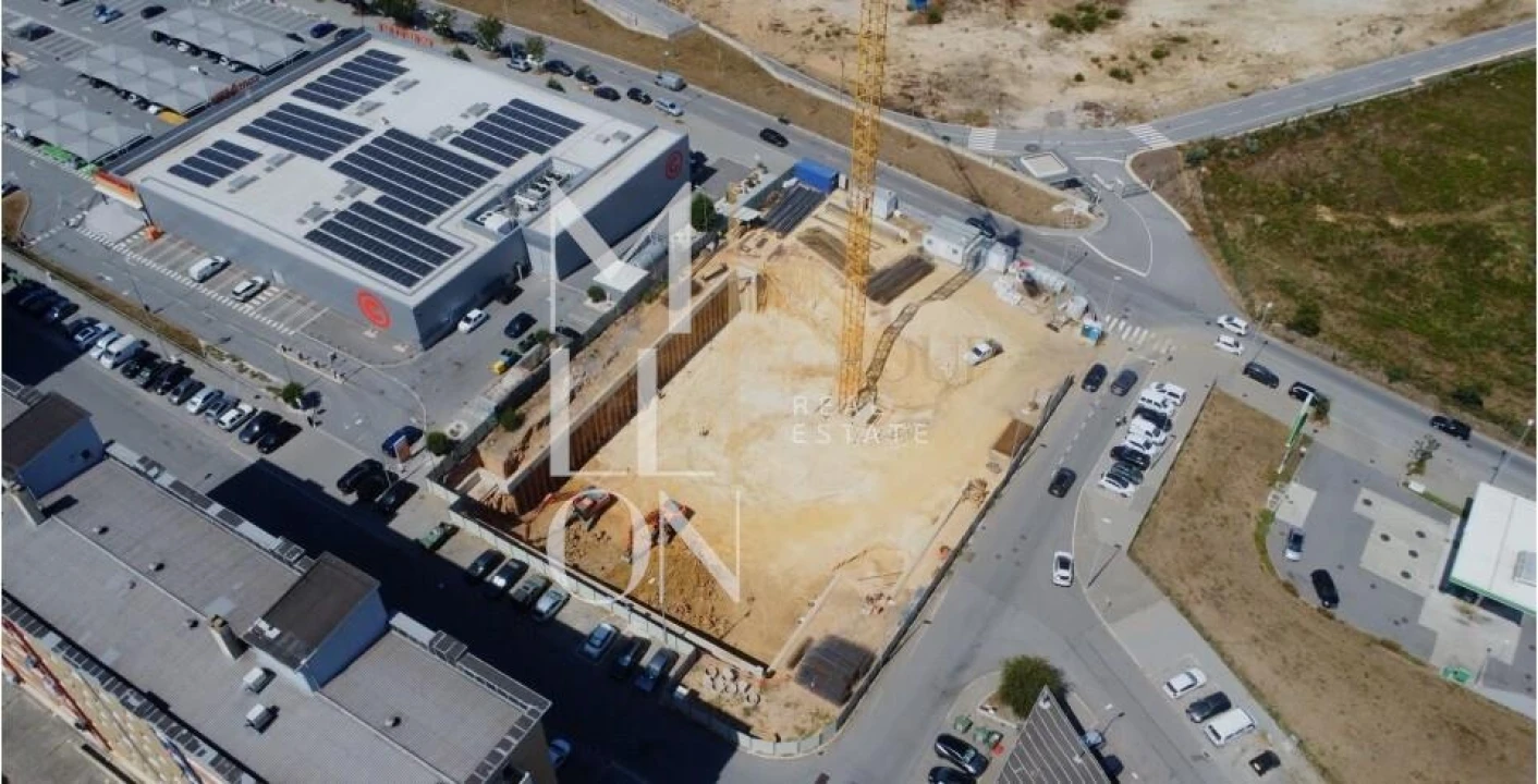 Apartamento T2 para Venda em Vilar de Andorinho Foto 4
