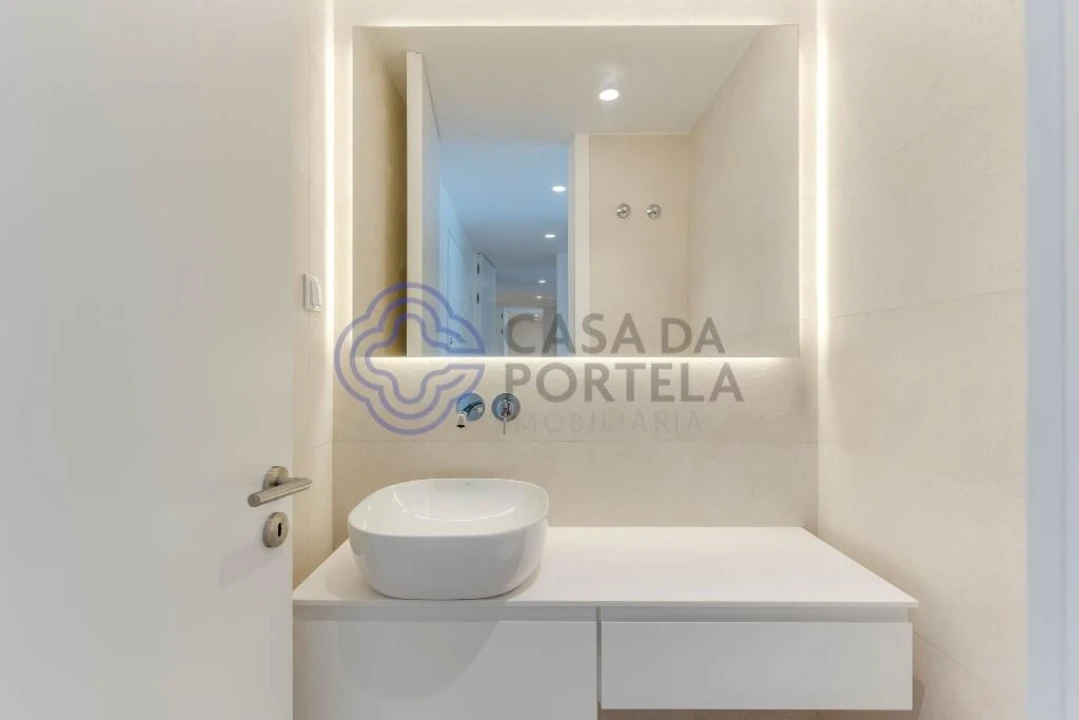 Apartamento T3 para Venda em Mafamude e Vilar do Paraíso Foto 19