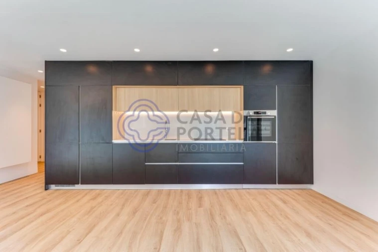 Apartamento T3 para Venda em Mafamude e Vilar do Paraíso Foto 20