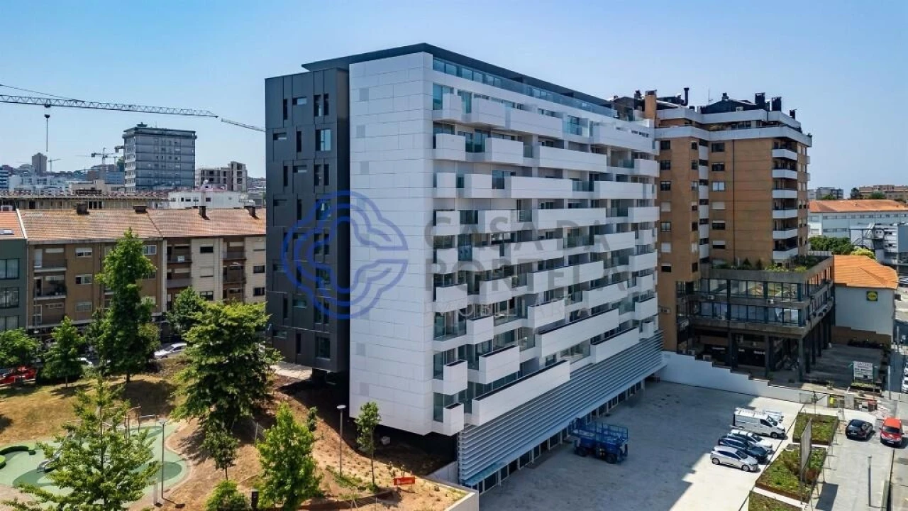 Apartamento T3 para Venda em Mafamude e Vilar do Paraíso Foto 3