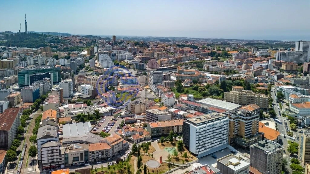 Apartamento T3 para Venda em Mafamude e Vilar do Paraíso Foto 7