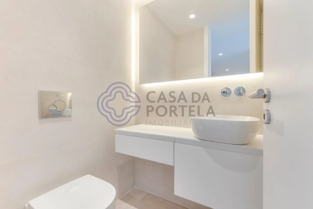 Apartamento T3 para Venda em Mafamude e Vilar do Paraíso Foto 11