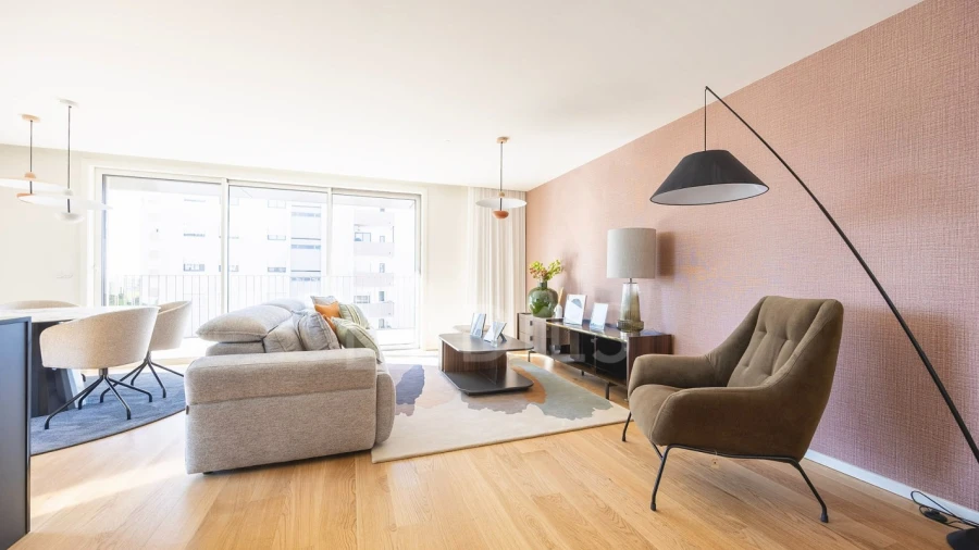 Apartamento T3 para Venda em Faro (Sé e São Pedro)