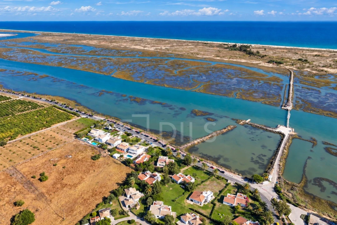 Moradia T5 para Venda em Santa Luzia Foto 32