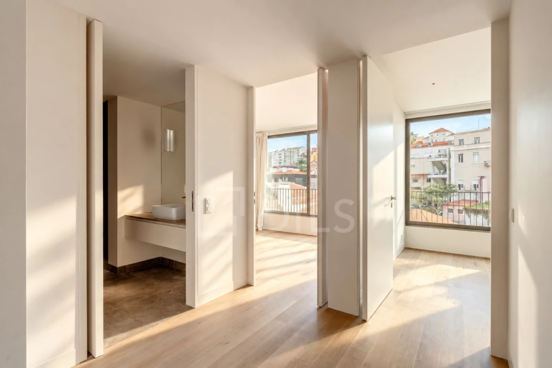 Apartamento T2 para Venda em Santo António Foto 8
