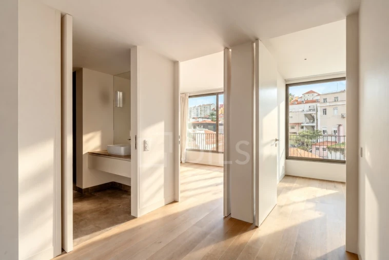Apartamento T2 para Venda em Santo António Foto 8