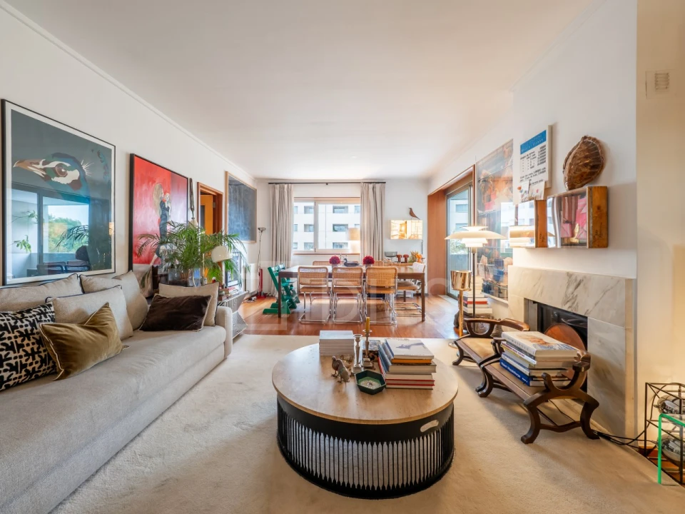 Apartamento T3 para Venda em Aldoar, Foz do Douro e Nevogilde Foto 1