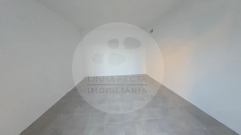 Garagem para Venda em União das Freguesias de Setúbal