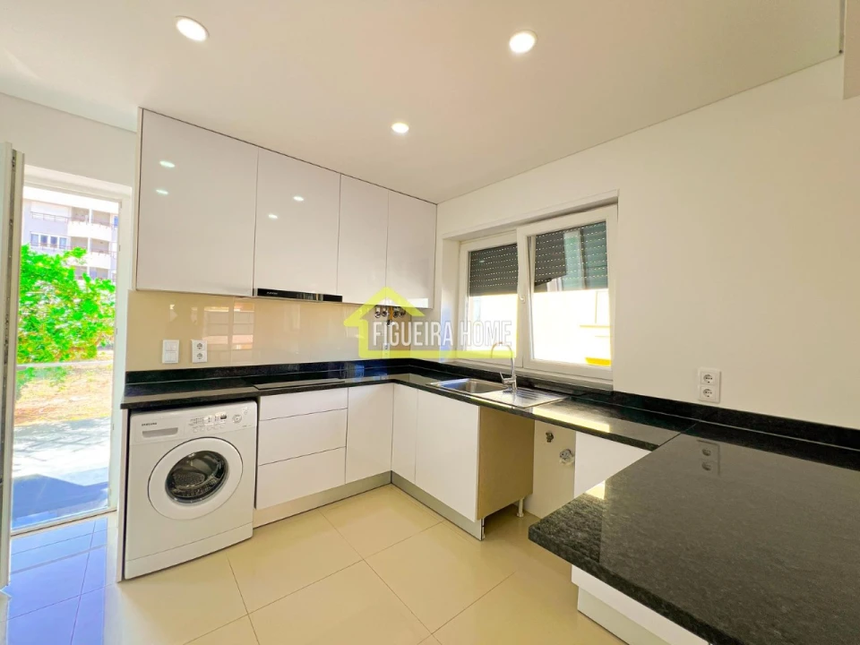 Apartamento T3 para Venda em Buarcos Foto 7