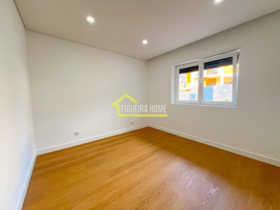 Apartamento T3 para Venda em Buarcos Foto 15