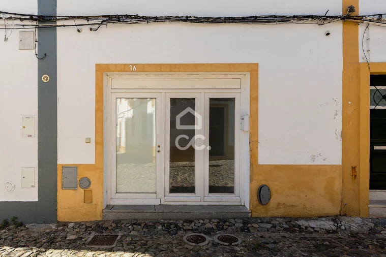 Moradia T2 para Venda em Évora (São Mamede, Sé, São Pedro e Santo Antão) Foto 6