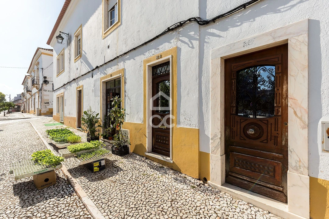 Apartamento T4 para Venda em Nossa Senhora da Conceição e São Bartolomeu Foto 2