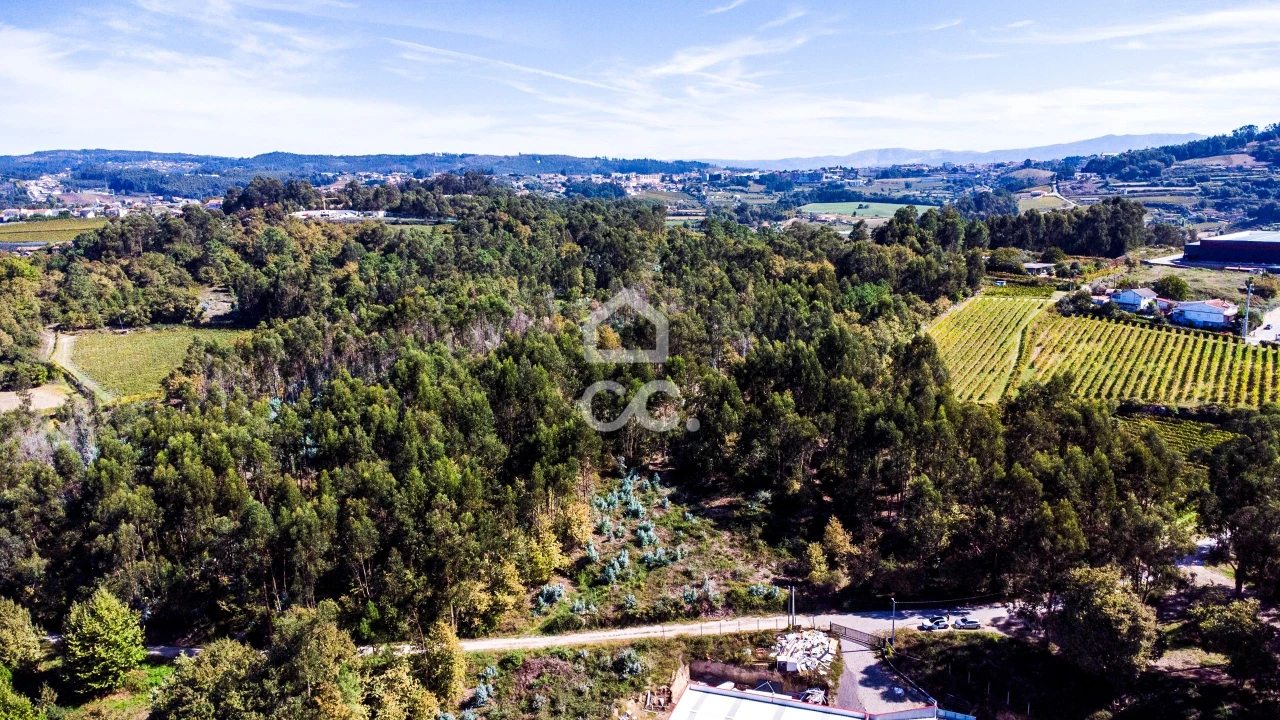 Terreno para Venda em Airães Foto 2