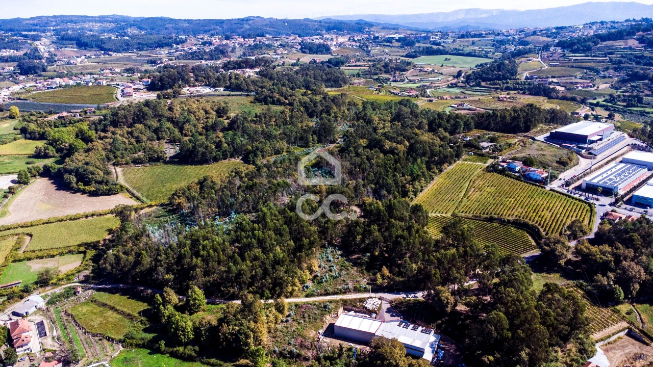 Terreno para Venda em Airães Foto 3
