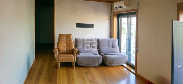 Apartamento T2 para Venda em Selho (São Jorge)