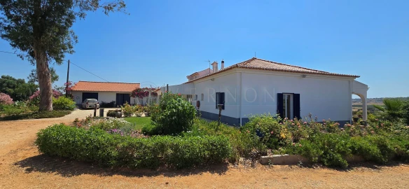 Quinta T3 para Venda em Silves