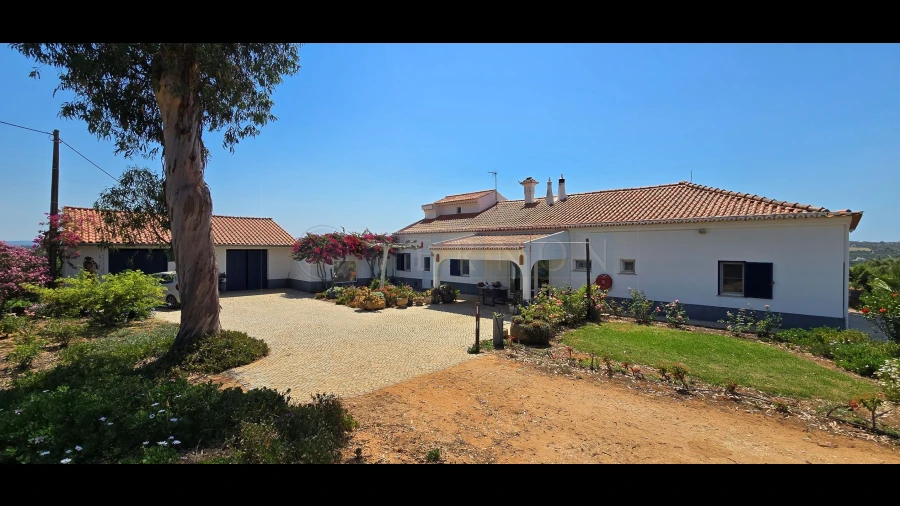 Quinta T3 para Venda em Silves