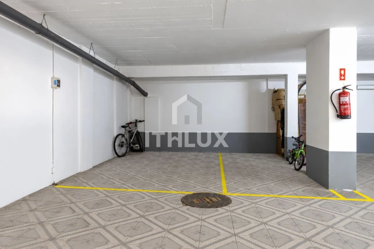 Apartamento T4 para Venda em Portimão Foto 45