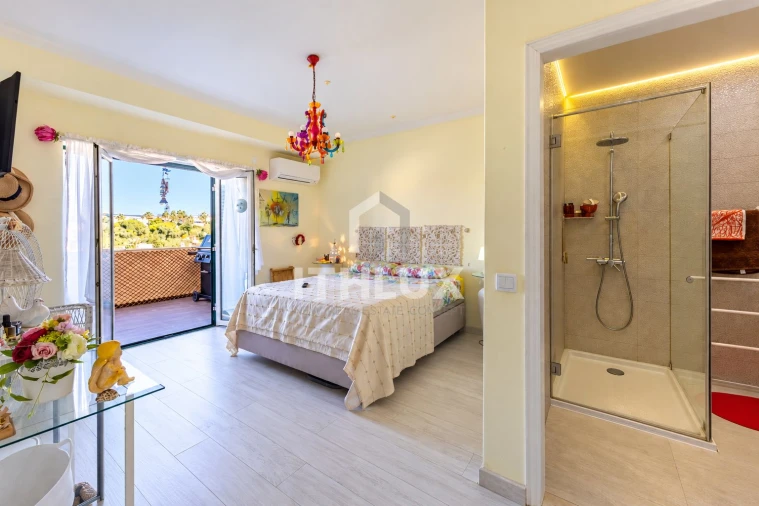 Apartamento T4 para Venda em Portimão Foto 27