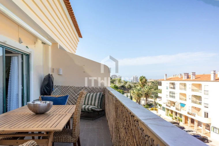 Apartamento T4 para Venda em Portimão Foto 21
