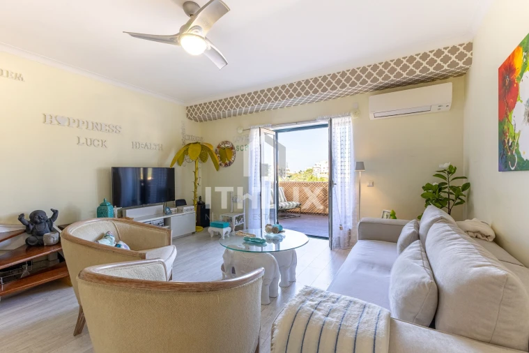 Apartamento T4 para Venda em Portimão Foto 11