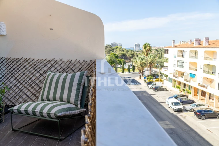 Apartamento T4 para Venda em Portimão Foto 24
