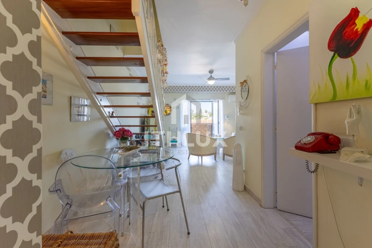 Apartamento T4 para Venda em Portimão Foto 6