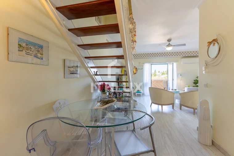 Apartamento T4 para Venda em Portimão Foto 5