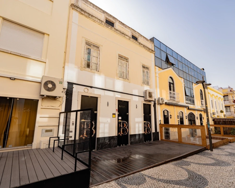 Prédio para Venda em Buarcos Foto 2