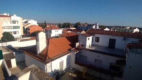 Moradia T3 para Venda em Santa Maria do Castelo e Santiago e Santa Susana