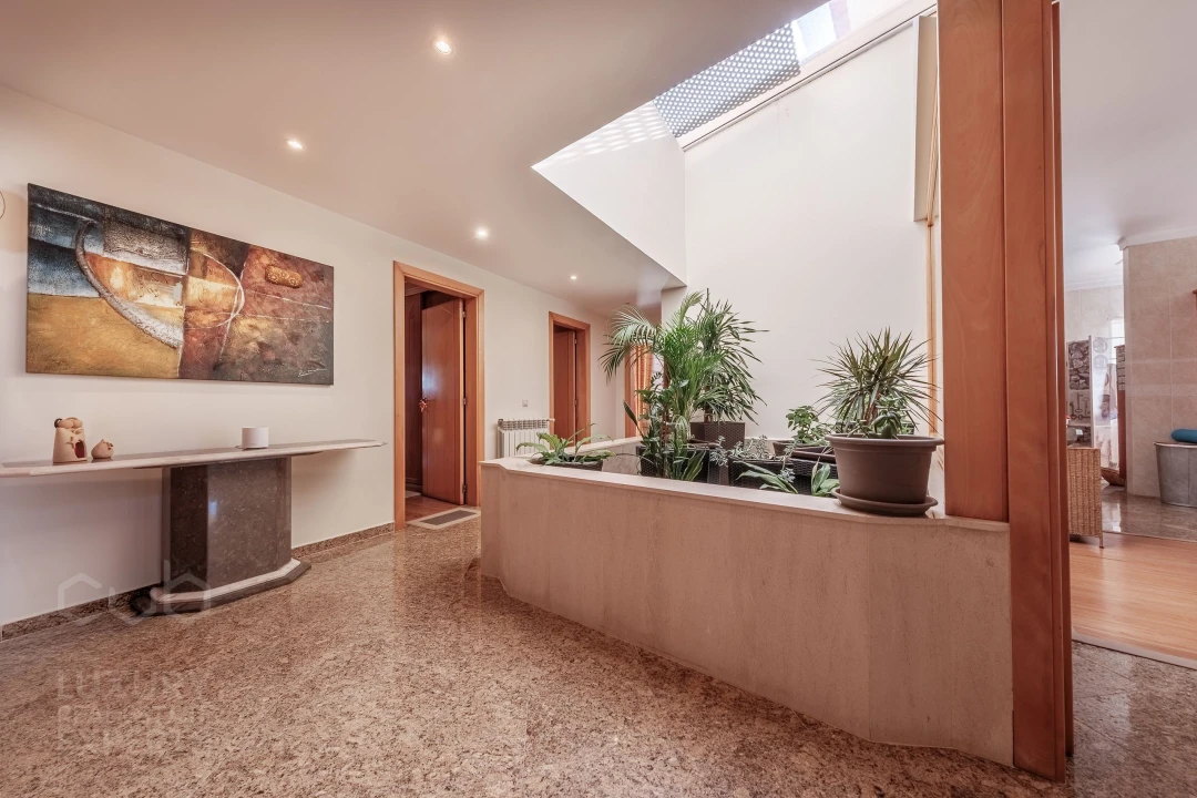 Apartamento T5 para Venda em Corroios Foto 25
