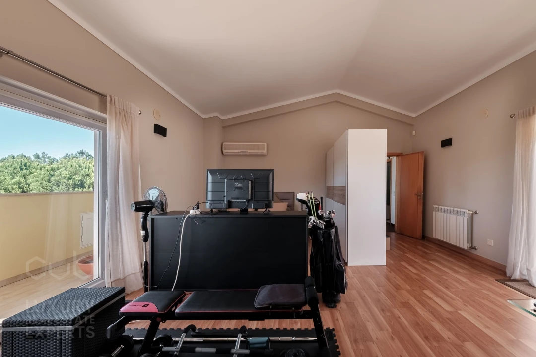Apartamento T5 para Venda em Corroios Foto 54