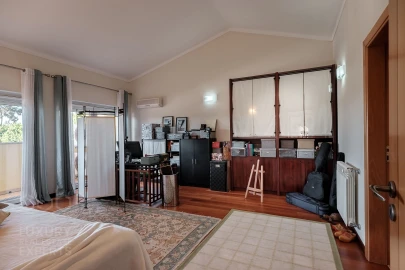 Apartamento T5 para Venda em Corroios