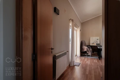 Apartamento T5 para Venda em Corroios