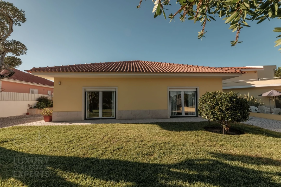 Apartamento T5 para Venda em Corroios Foto 21