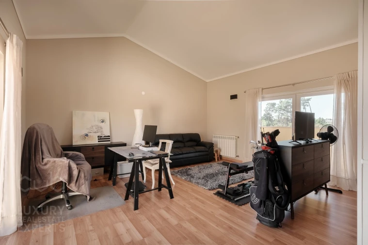 Apartamento T5 para Venda em Corroios Foto 49