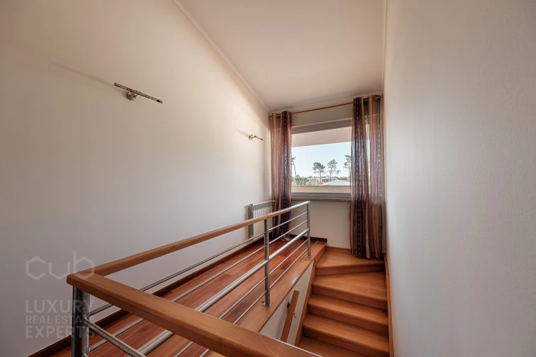 Apartamento T5 para Venda em Corroios Foto 57