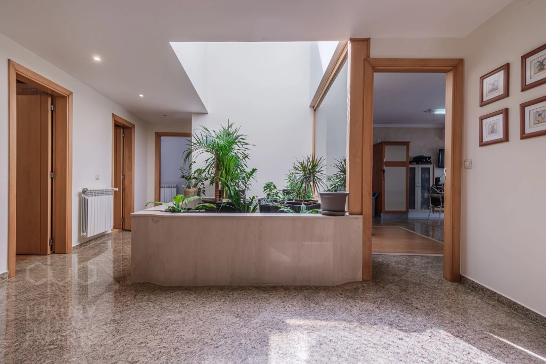 Apartamento T5 para Venda em Corroios Foto 24