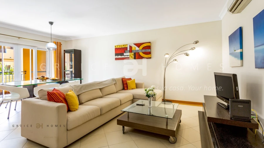 Apartamento T2 para Venda em Quarteira Foto 5