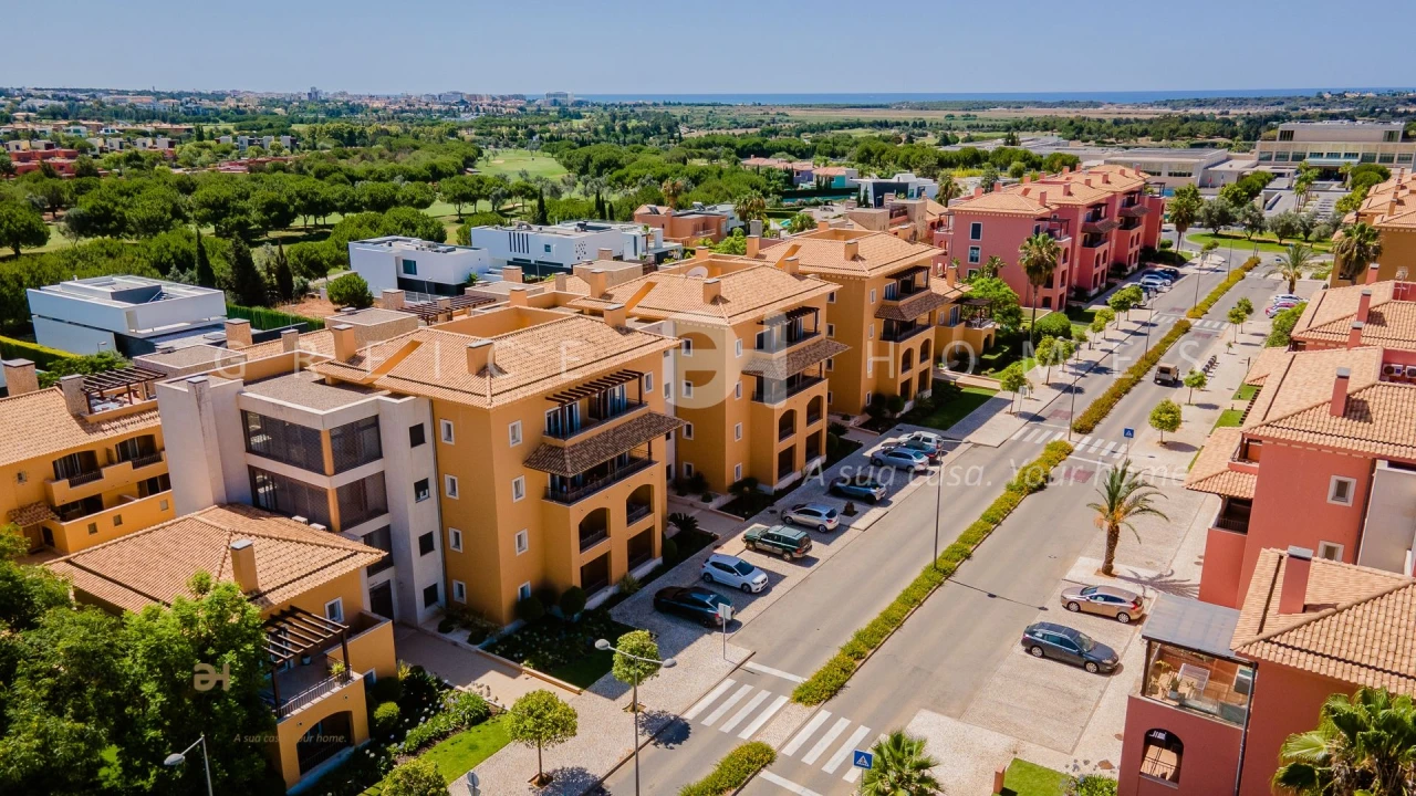 Apartamento T2 para Venda em Quarteira Foto 1