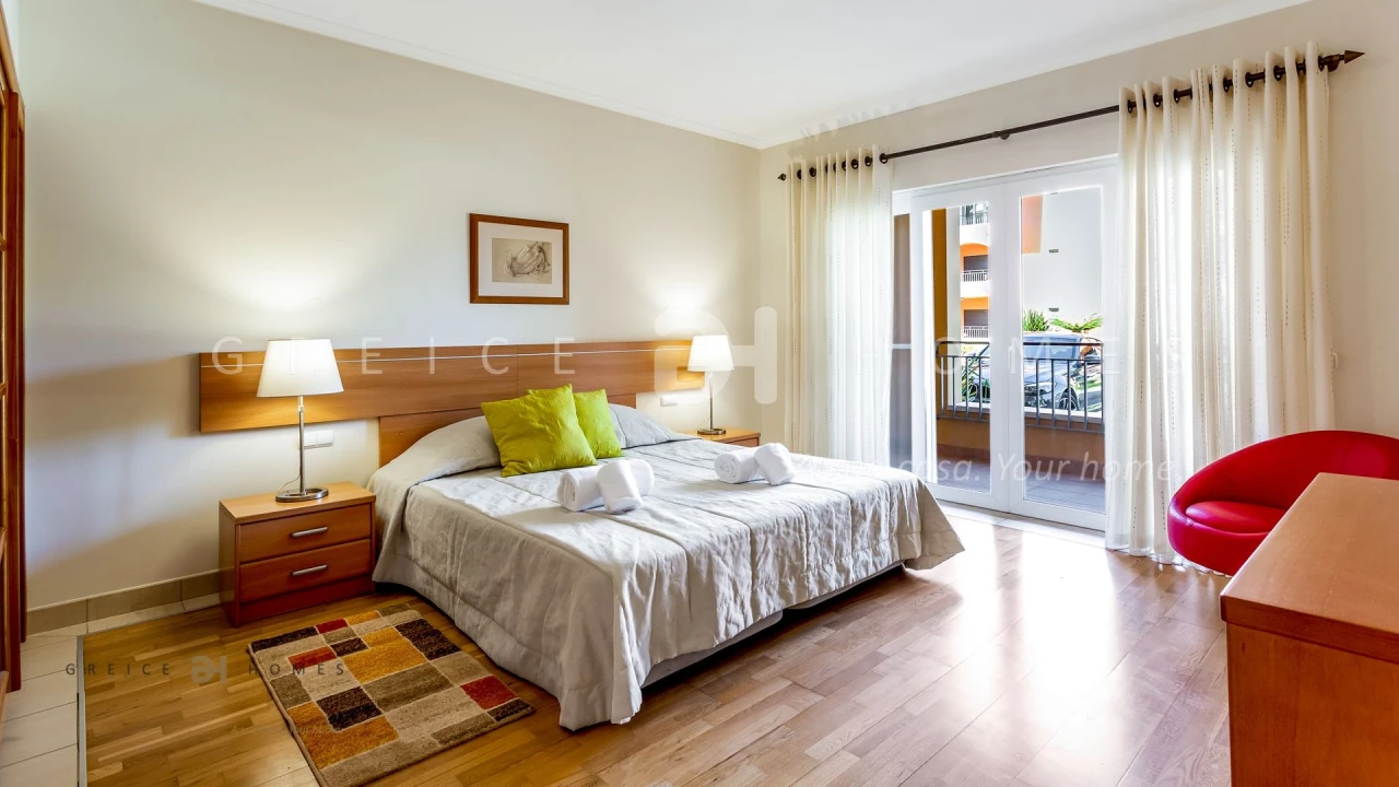 Apartamento T2 para Venda em Quarteira Foto 14