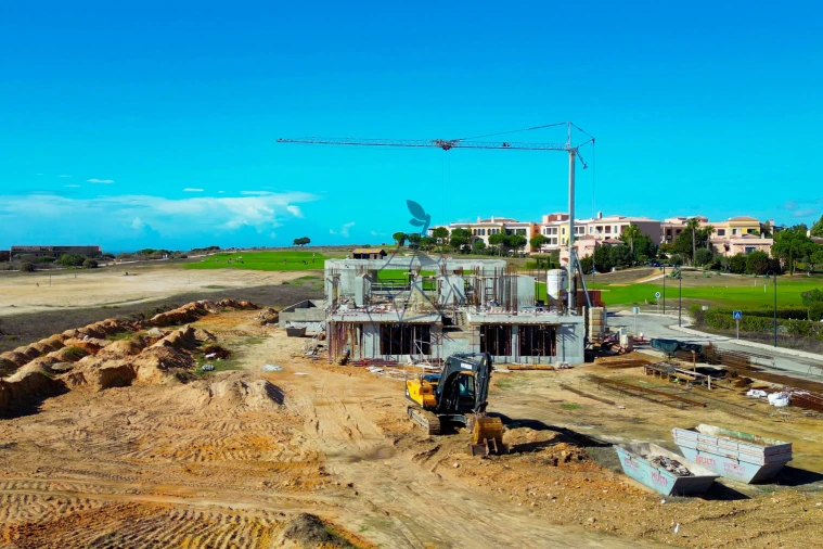 Moradia T4 para Venda em Lagos (São Sebastião e Santa Maria) Foto 9