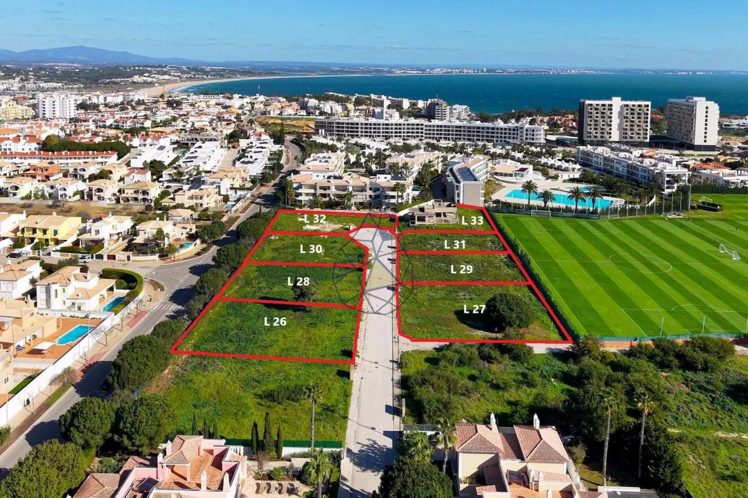 Terreno para Venda em Lagos (São Sebastião e Santa Maria) Foto 1