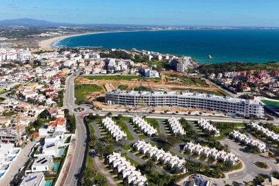 Terreno para Venda em Lagos (São Sebastião e Santa Maria)